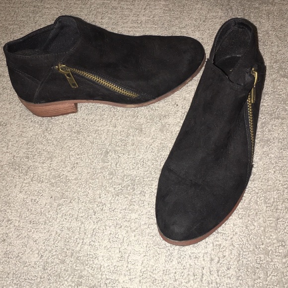 Qupid Shoes - Qupid booties size 8.5